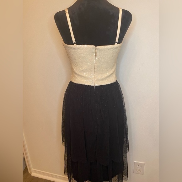Dress the population KADY tulle sequin dress in cream/black color NWT - Picture 4 of 5
